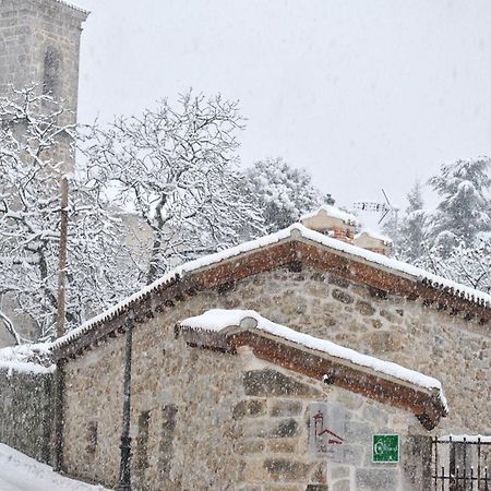 El Patio De Valentina Villa Navacerrada Luaran gambar